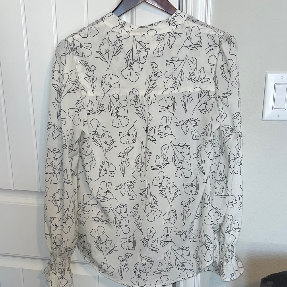 Vine & Love White Floral Blouse - Picture 8 of 9